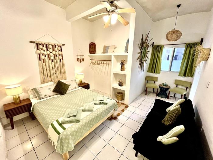 Central Oasis Suite with Terrace Patio Jalatlaco