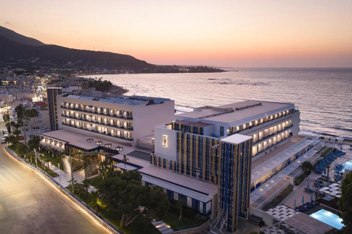I Resort Beach Hotel & Spa