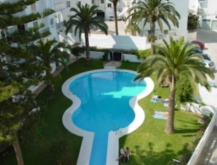 APARTAMENTO CON PISCINA en el centro
