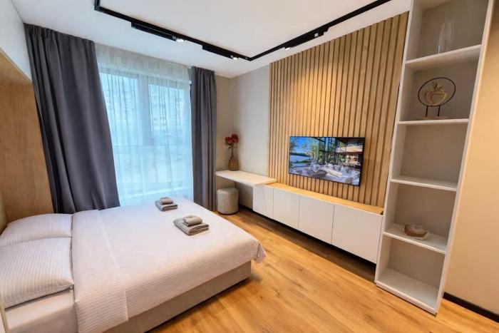Amalfy Cozy Studio near Metro w Working Desk and WiFi