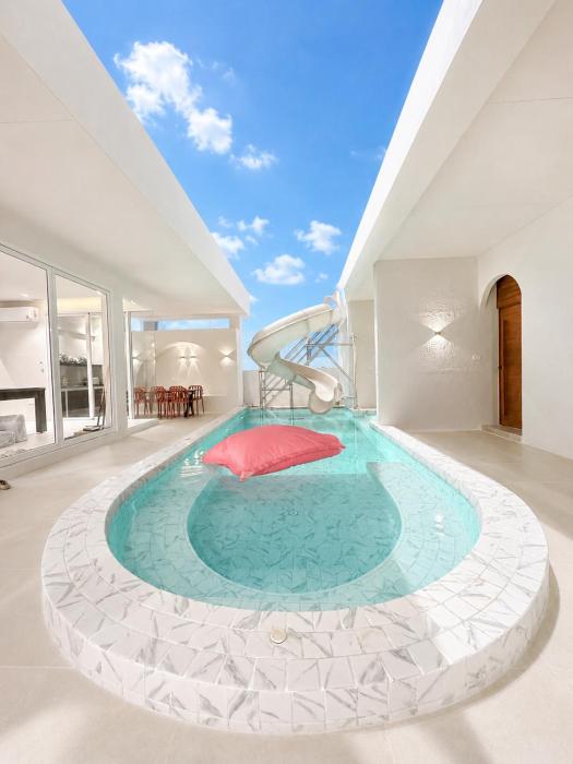 Lively Holiday Home at Leleaf Sea Beach Pool Villa with Slider Near Beach