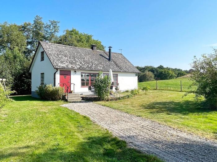 Bright holiday home in Vollsjö-By Traum
