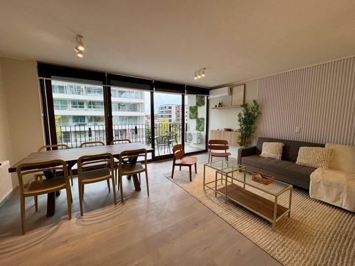 Providencia Duplex - AC Balcony Gym & Fast WiFi