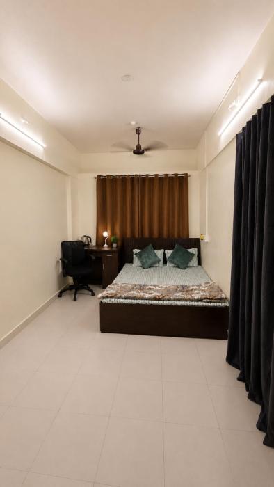 Metro service apartments