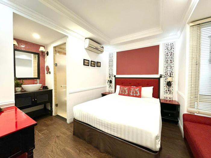 Veris Hotel II