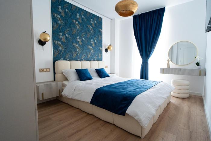 Blue Sky Apartment
