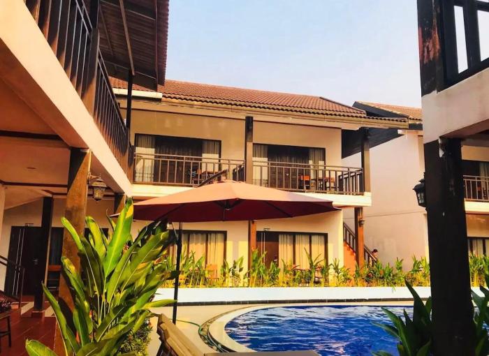 The Night Market Resort Vangvieng