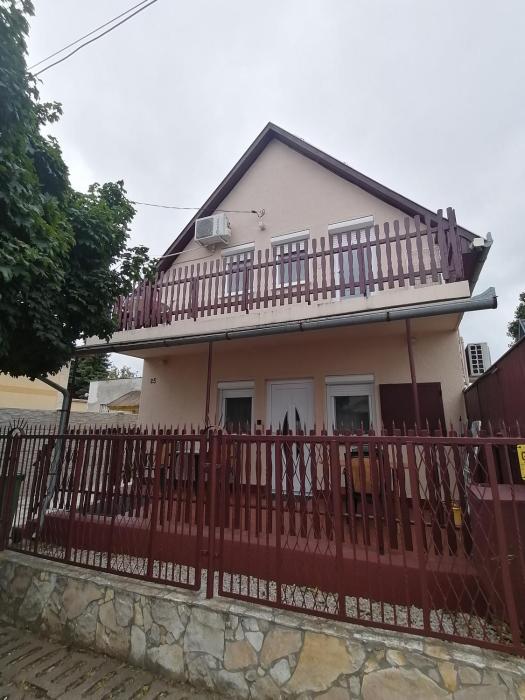 Gyöngy és Miki Apartmanok