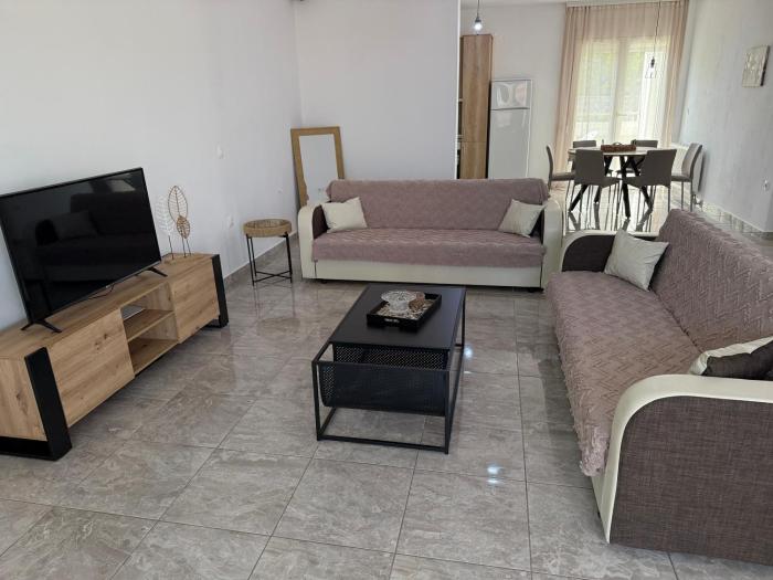 Xrisa Xanthi Retreat