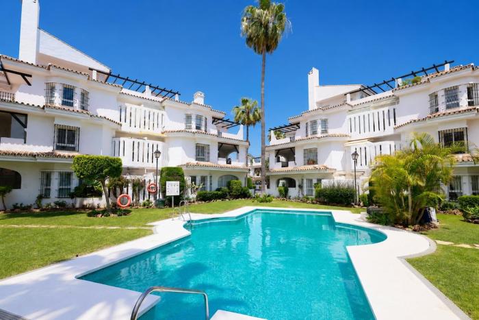 Apartment close to Banus with beautiful pool