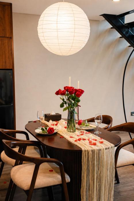 PENTSTUDIO Luxury Apartment - West Lake, Hanoi