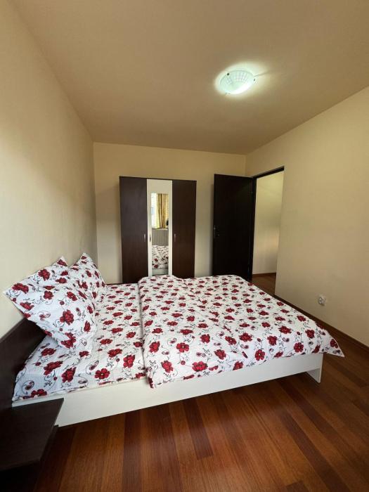 2 camere - Semidecomandat - Etaj 3