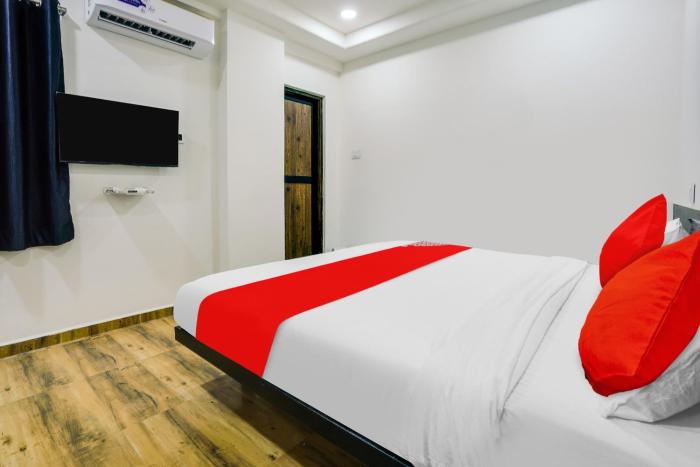 Hotel O White Villa