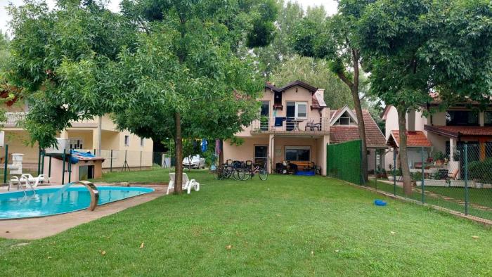 Vikend kuća sa bazenom na Dunavu - Vila Čoče