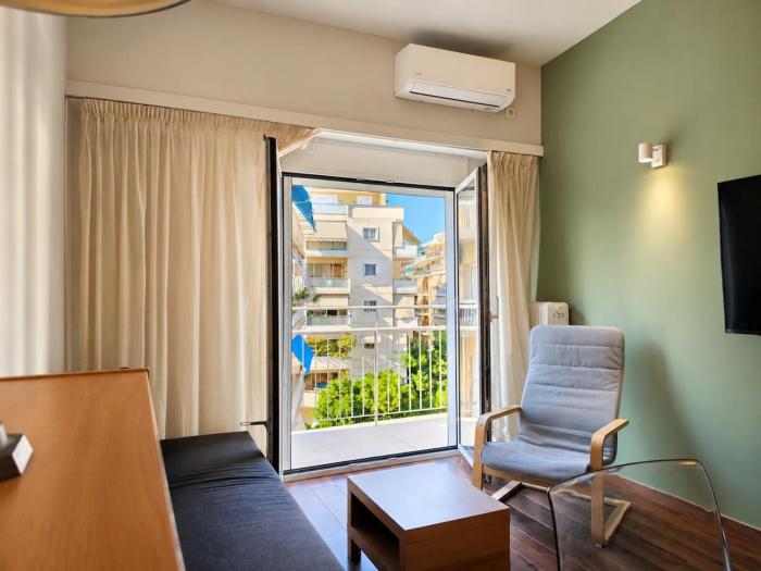 Acropolis 17 - 2BR 2 min to Metro