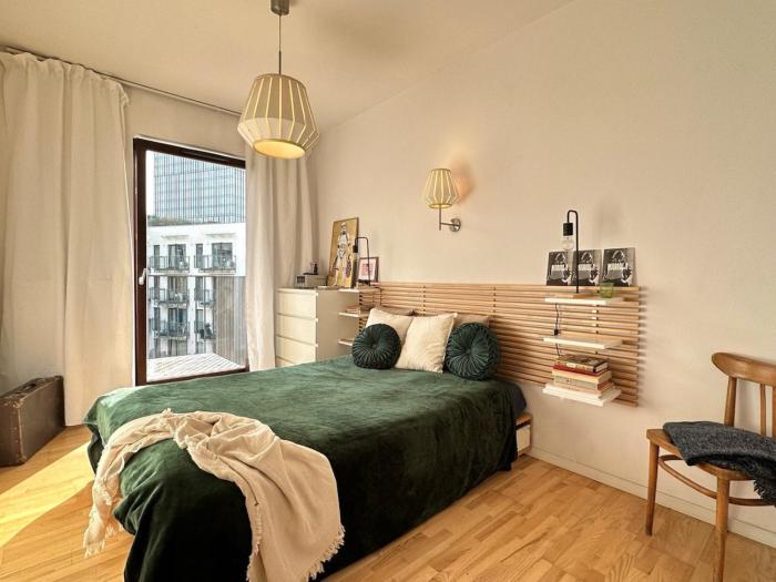 Comfy, modern, brilliant location