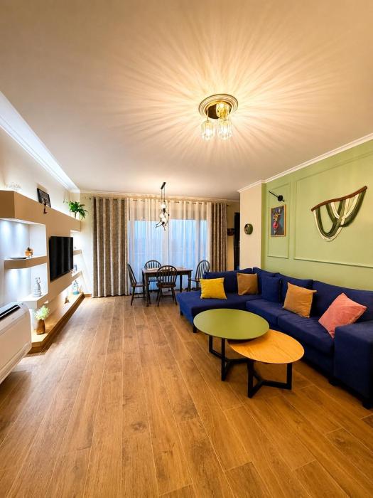 Sunny home Tirana