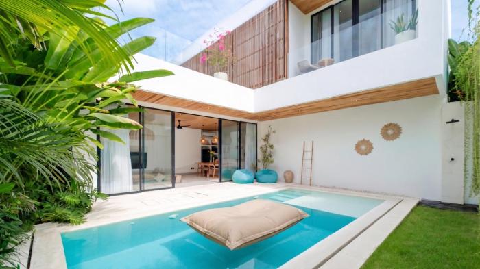 Loona Palm Villas by Villa Finder