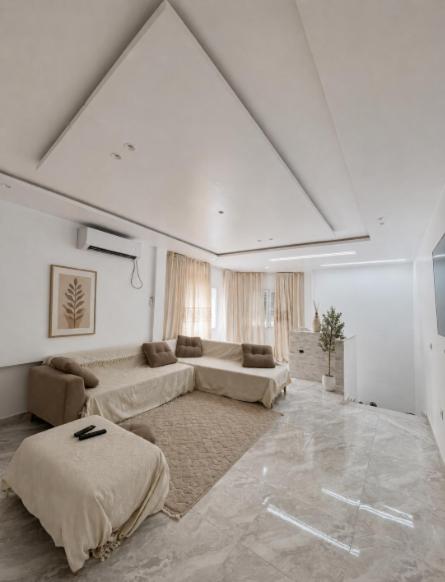 fournished 3 stories house and a big terrace vue carthage byrsa