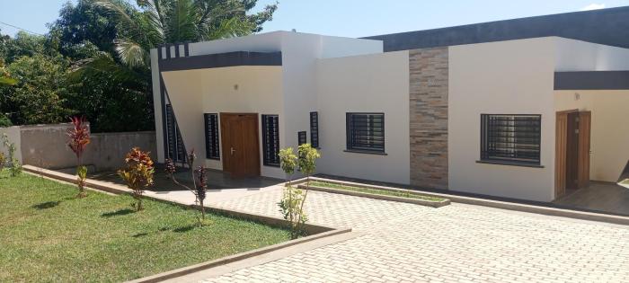 Villa lux Ampy