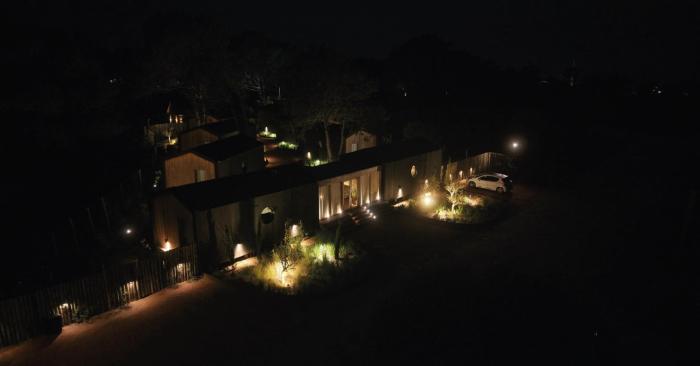 Casa moderna para 2, Excelente ubicación cerca de Jose Ignacio