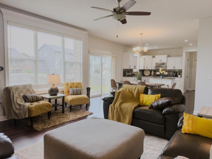 Cozy Waukee Retreat - Mins to I-80, Dining & Parks