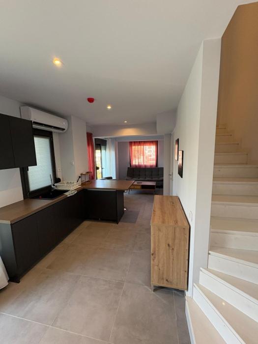 Modern 2-Floor Apartment Steps from the Sea