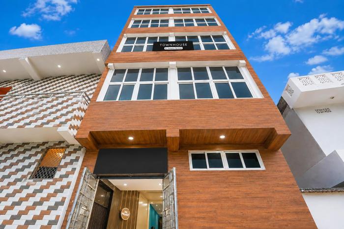 Super Townhouse Harchandi Temple Puri Formerly DN Palace