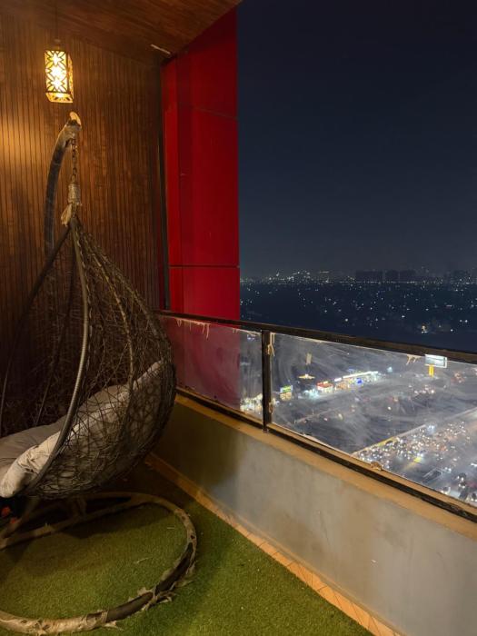 omstays Gr noida and noida