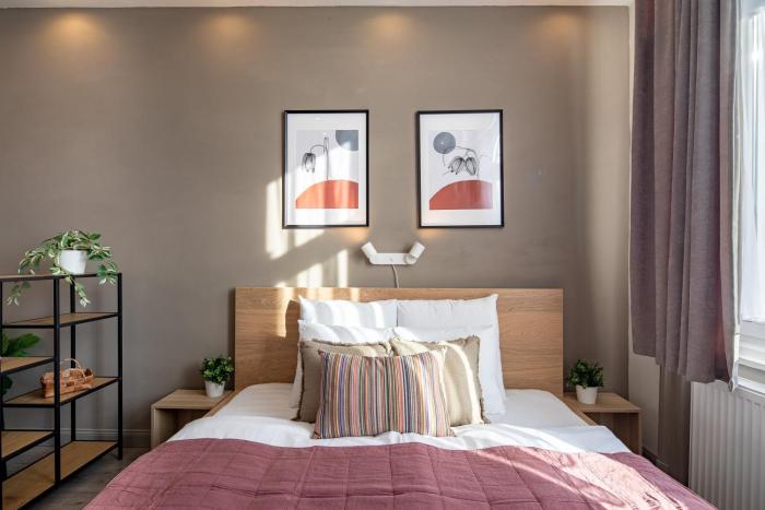 Alma - Sunny central three bedroom apartment