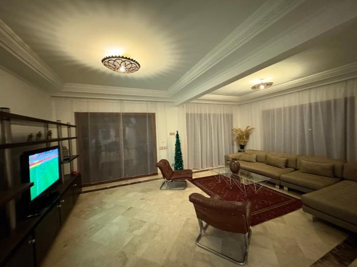Family apartment Hivernage