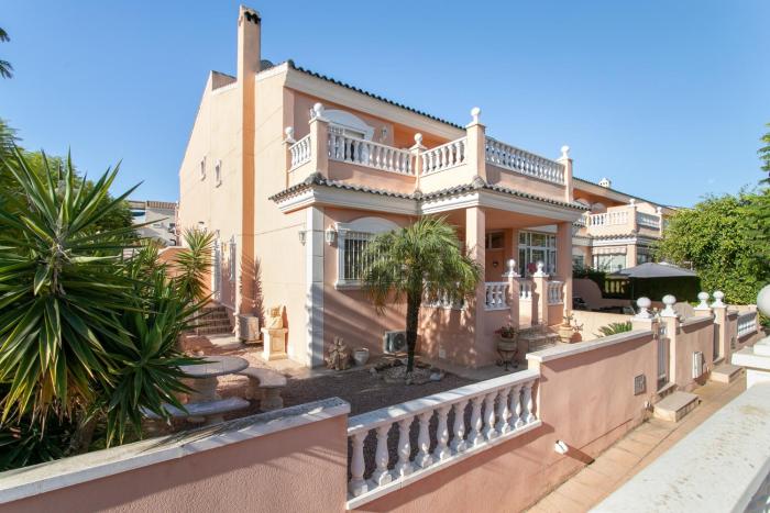 Magnifico chalet con piscina