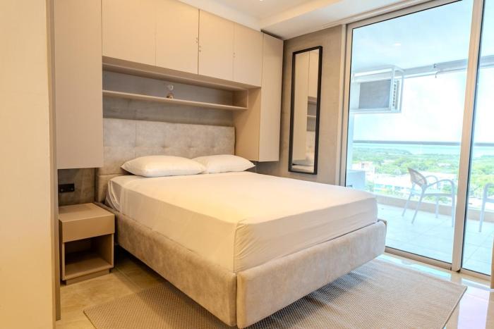 Luna Cartagenera, cerca al aereopuerto con Piscinas, jacuzzi y baño turco
