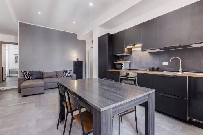 Spacious 4BR Family Apartment Near Termini