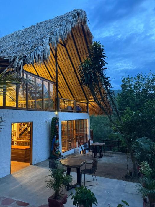 Tribu Hostal Minca