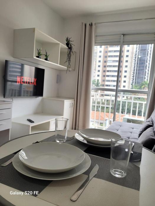 704 Ap Completo em Pinheiros | C Ar Cond