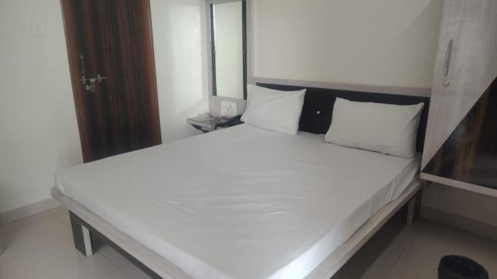 Hotel Shree Siddhi Vinayak