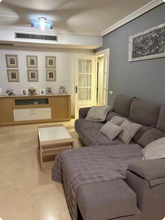 Apartamento luminoso en Ciudad de las Ciencias