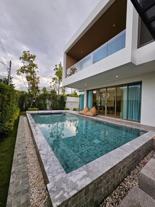 Casa Signature Pool villa-2 minutes walk to Ikea