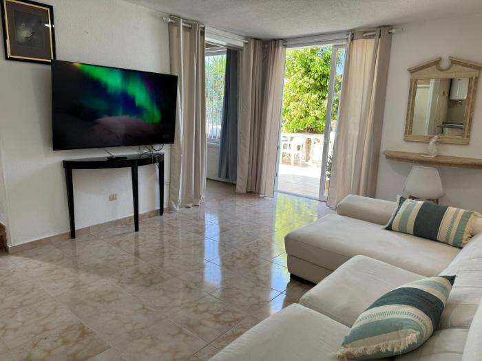 Villa las Americas 4-bedroom parking private