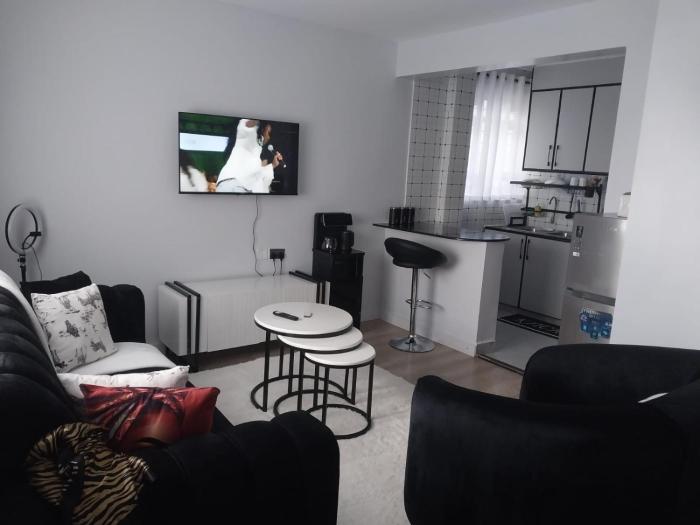 Empiris Luxe Homes