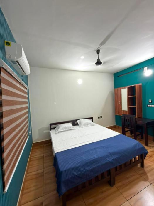 Alleppey Canal Resort