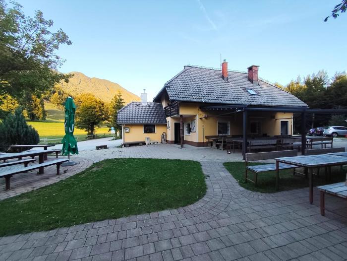 Zavetišče v Gozdu