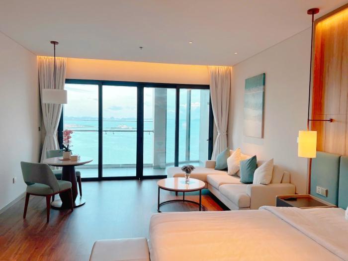 A La Carte Ha Long Bay Residence