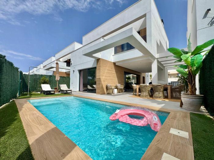 Santa Rosalia Resort 3-Bed Villa Private Pool