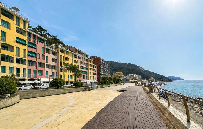2 Bedroom Stunning Apartment In Deiva Marina