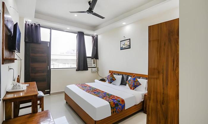 Hotel Shivaay Palace Near Airport & Aerocity