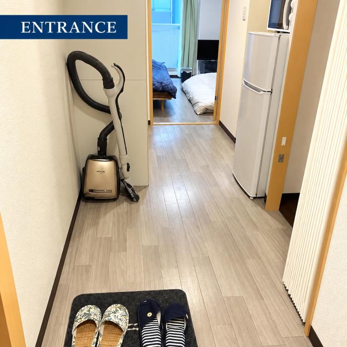 Sora 1-702
