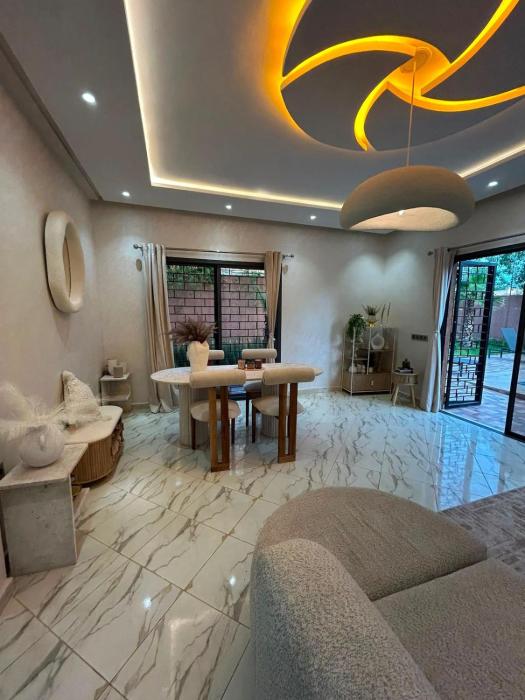 Marrakech Family Villa Near Smile Park