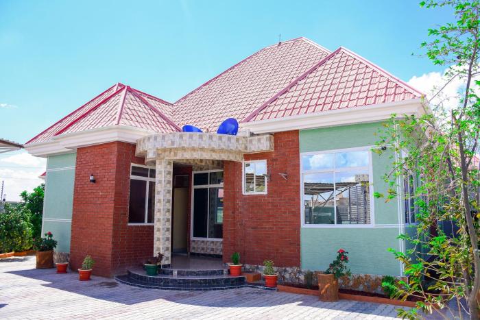 FLORENTINA LODGE Dodoma